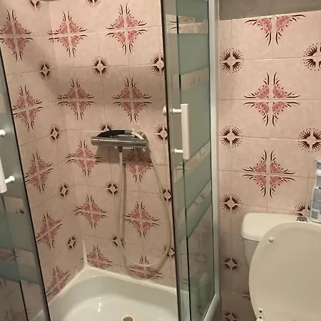Apartment T2 Centre, Commerces Et A Pied *