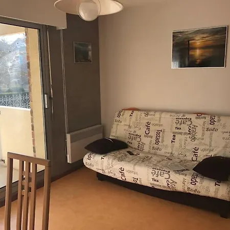 Apartmán T2 Centre, Commerces Et A Pied *